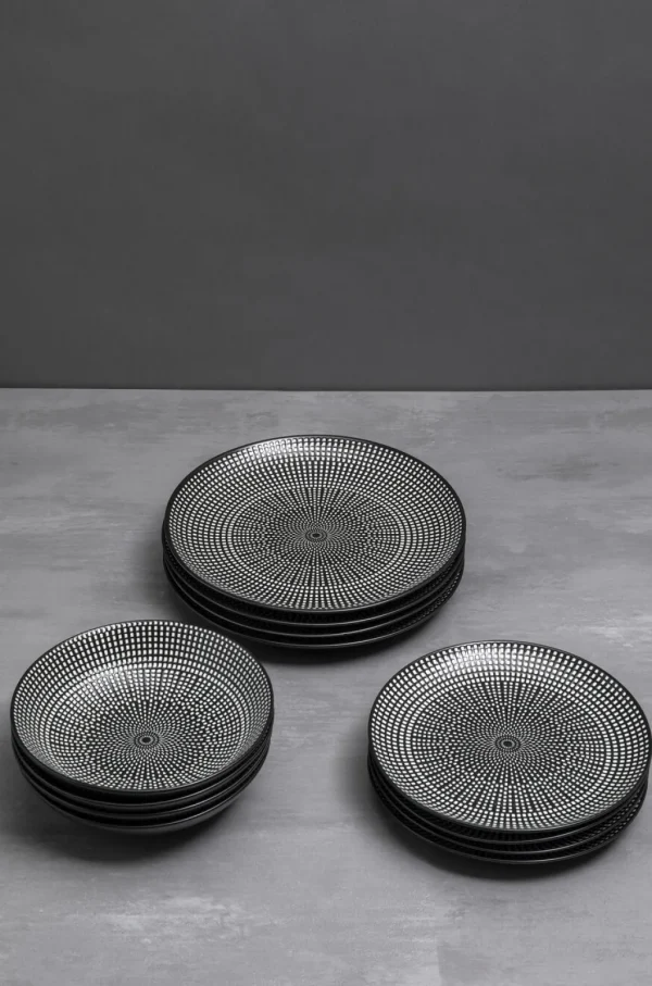 Mukit | Lautaset>KARE Design Tokyo Astiasto (12/osaa)
