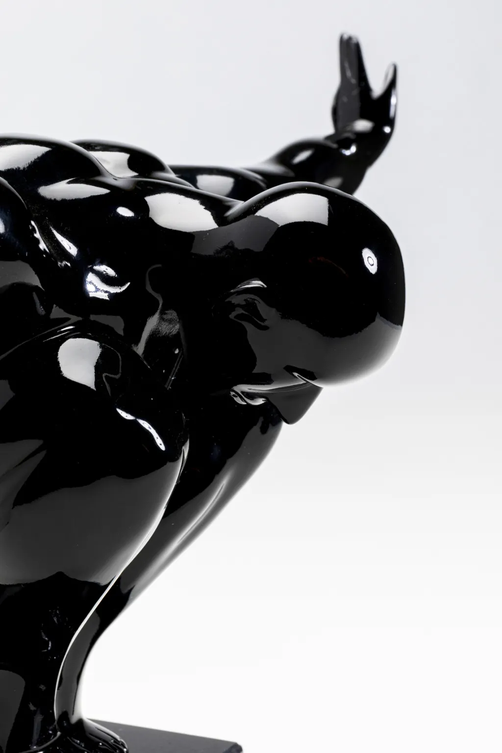 athlet_koristeesine_musta_pieni_cm_5.webp Koriste-Esineet>KARE Design Athlet Koriste-esine, Musta, Pieni 43cm