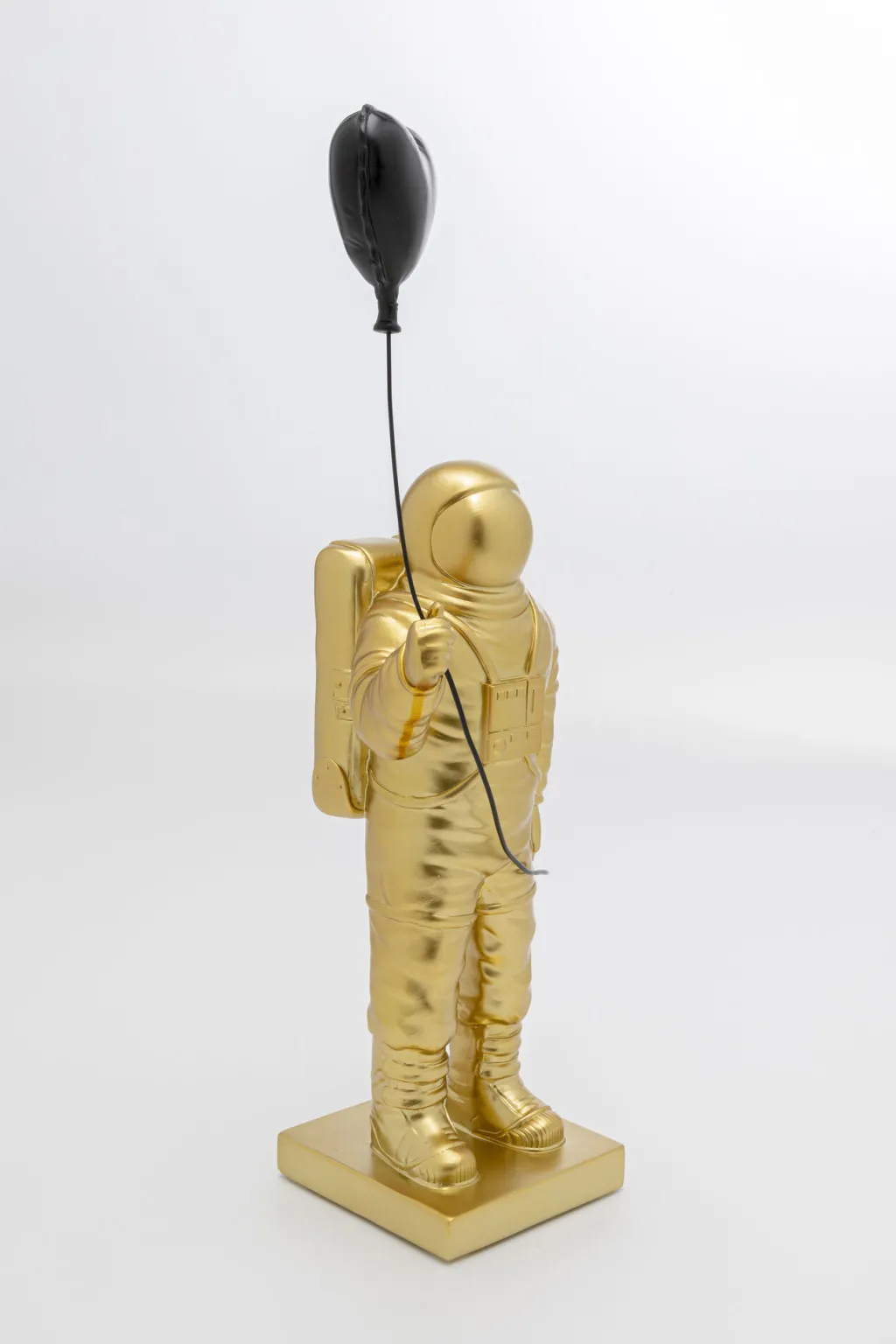 balloon_astronaut_astronautti_koristeesine_cm_1.webp Koriste-Esineet>KARE Design Balloon Astronaut Astronautti Koriste-esine 41cm
