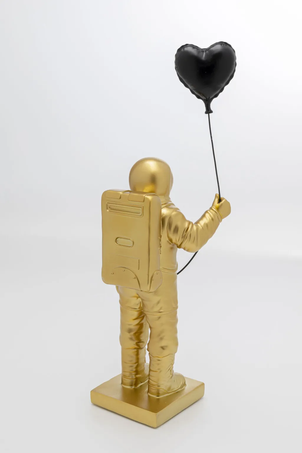 balloon_astronaut_astronautti_koristeesine_cm_3.webp Koriste-Esineet>KARE Design Balloon Astronaut Astronautti Koriste-esine 41cm