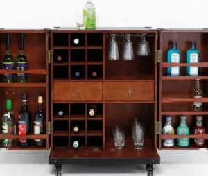 Baarit>KARE Design Bar Cabinet Globetrotter Baarikaappi, Medium