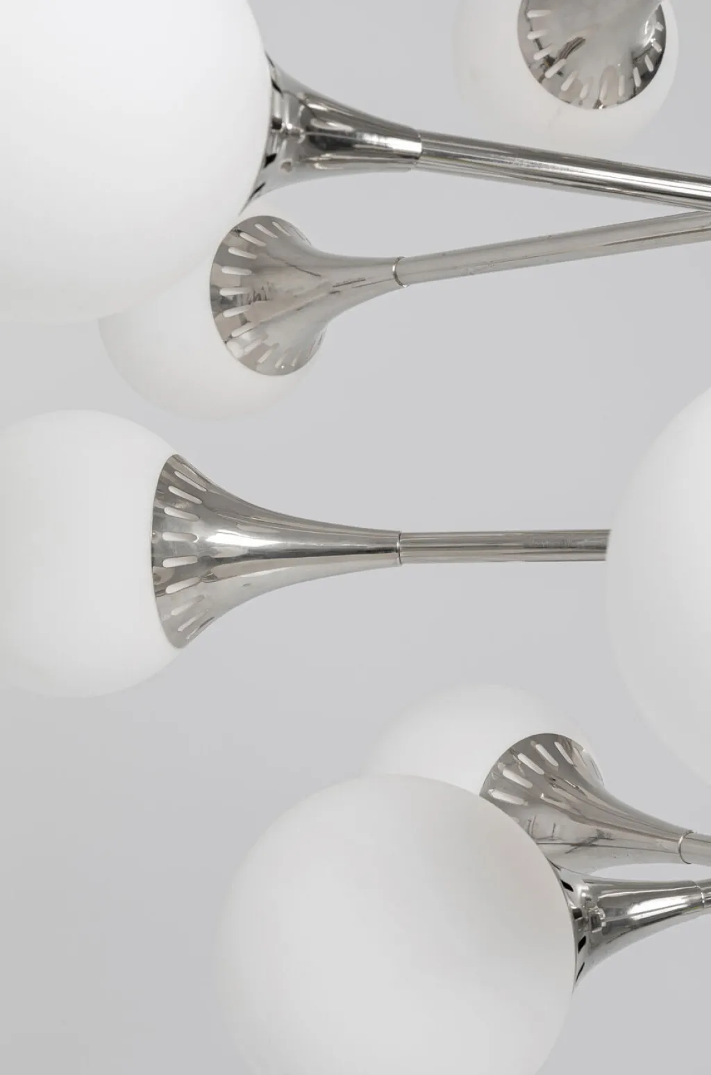 bulb_fiction__riippuvalaisin_hopea_cm_2.webp Riippuvalaisimet>KARE Design Bulb Fiction 20 Riippuvalaisin Hopea Ø102cm