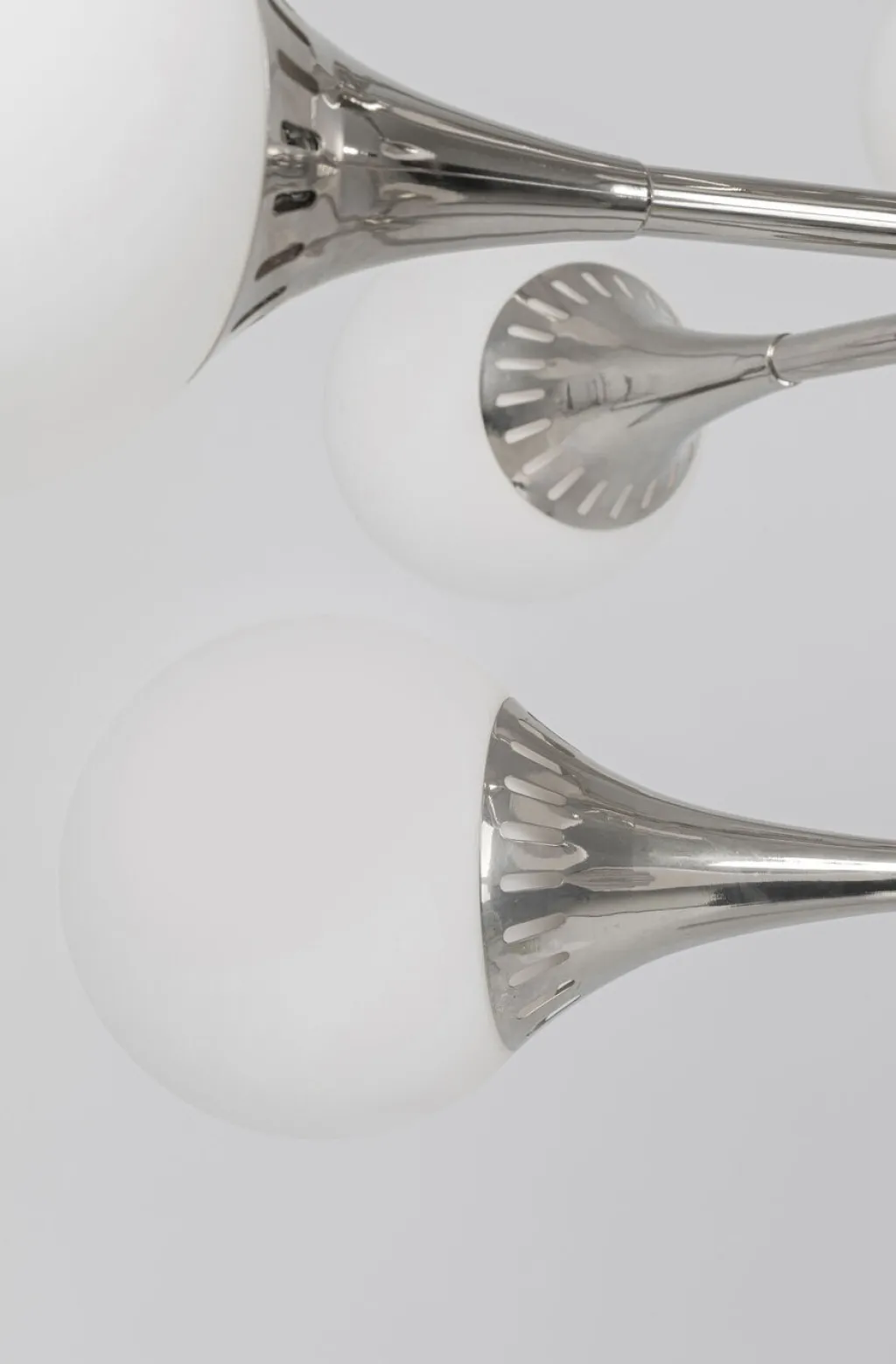 bulb_fiction__riippuvalaisin_hopea_cm_4.webp Riippuvalaisimet>KARE Design Bulb Fiction 20 Riippuvalaisin Hopea Ø102cm