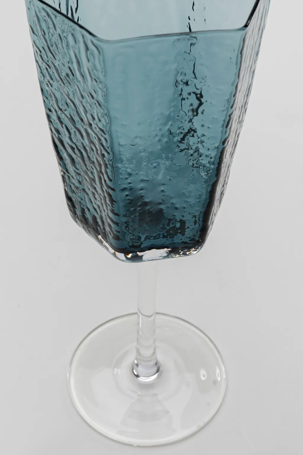 cascata_blue_valkoviinilasi_sininen_1.webp Viinilasit | Lasit>KARE Design Cascata Blue Valkoviinilasi Sininen