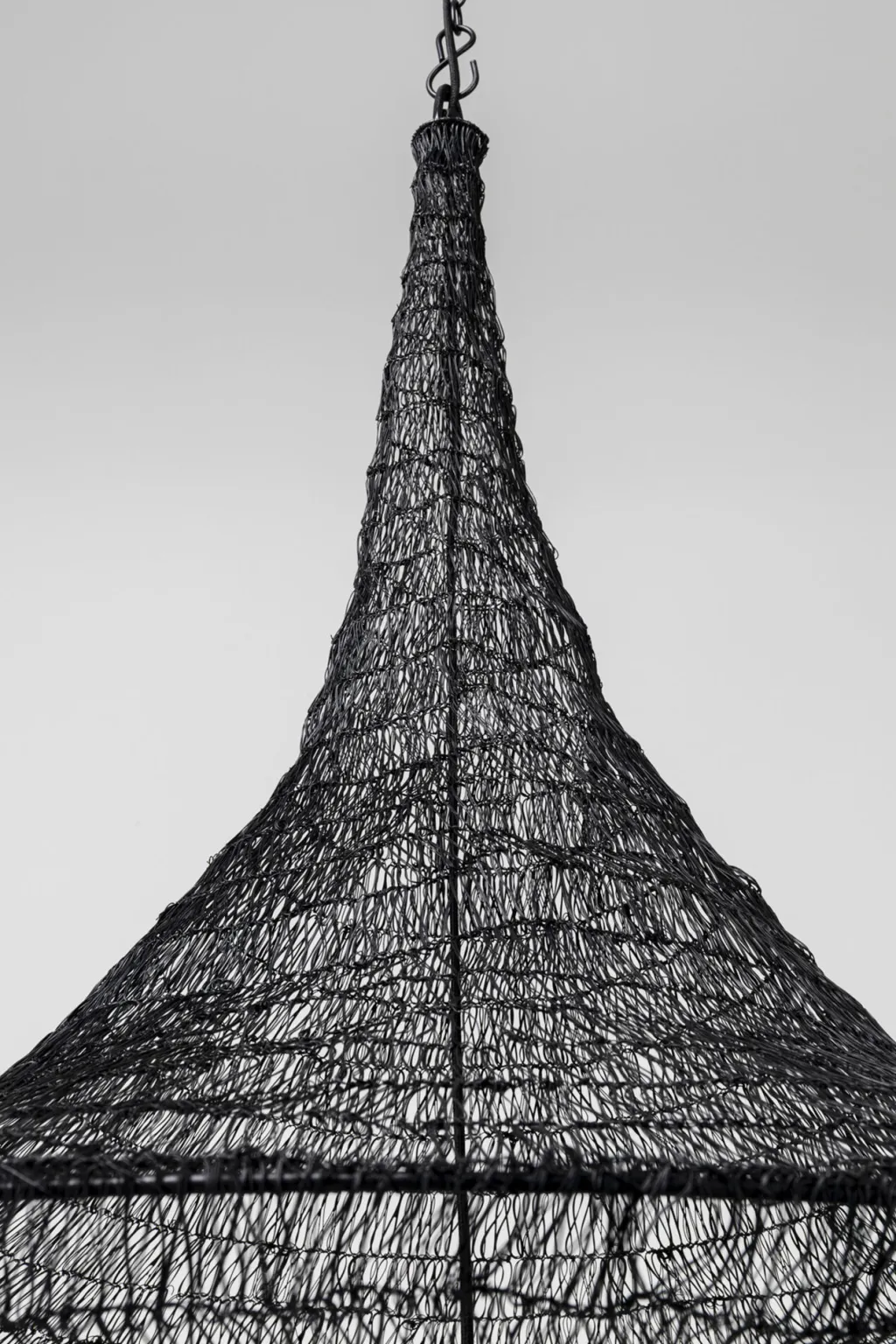 cocoon_riippuvalaisin_musta_cm_6.webp Riippuvalaisimet>KARE Design Cocoon Riippuvalaisin, Musta Ø89cm