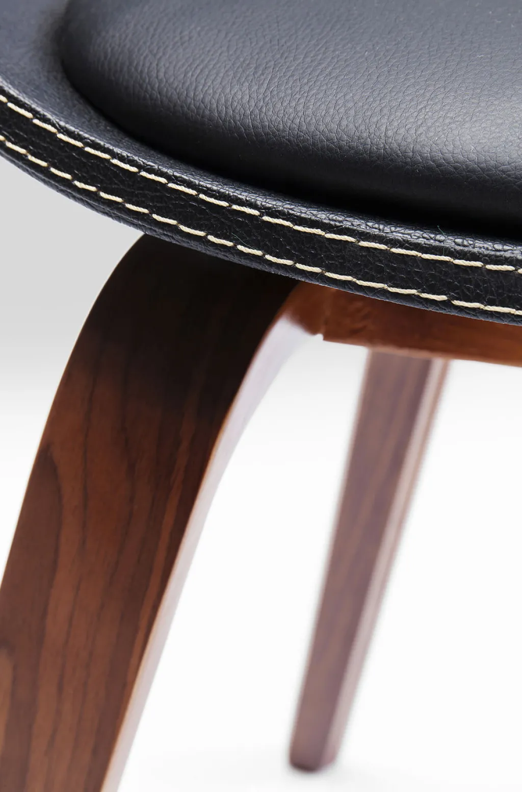 costa_walnut_tuoli_ksinojilla_phkin_8.webp Tuolit>KARE Design Costa Walnut Tuoli Käsinojilla, Pähkinä
