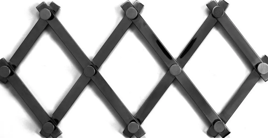 crossing_seinnaulakko_matta_musta_cm_0.webp Seinänaulakot>KARE Design Crossing Seinänaulakko, Matta Musta 9(+71)cm