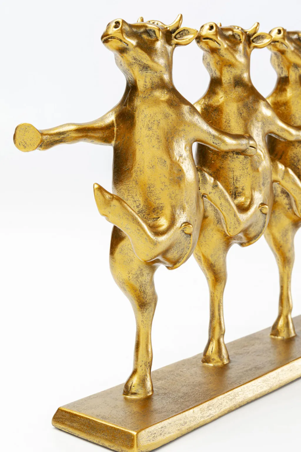 dancing_cows_tanssivat_lehmt_kulta_cm_2.webp Koriste-Esineet>KARE Design Dancing Cows Tanssivat Lehmät Kulta 40cm