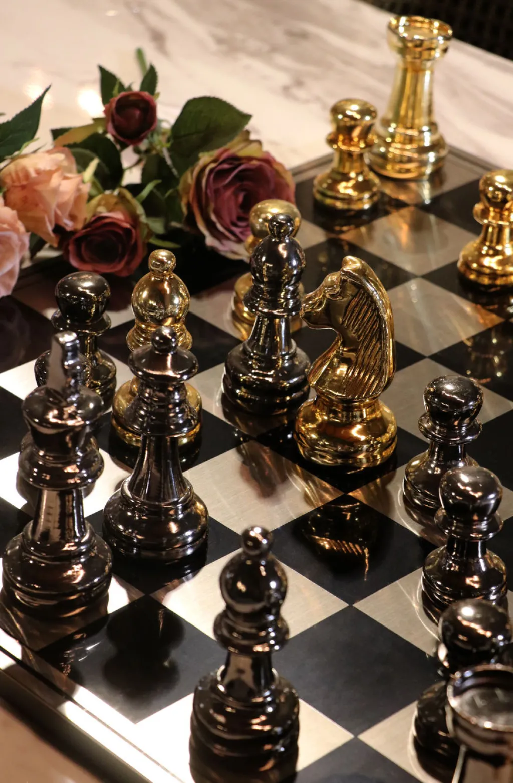 deco_chess_shakkipeli_koristeesine_xcm_15.webp Jalalliset Koriste-Esineet>KARE Design Deco Chess Shakkipeli Koriste-esine 60x60cm