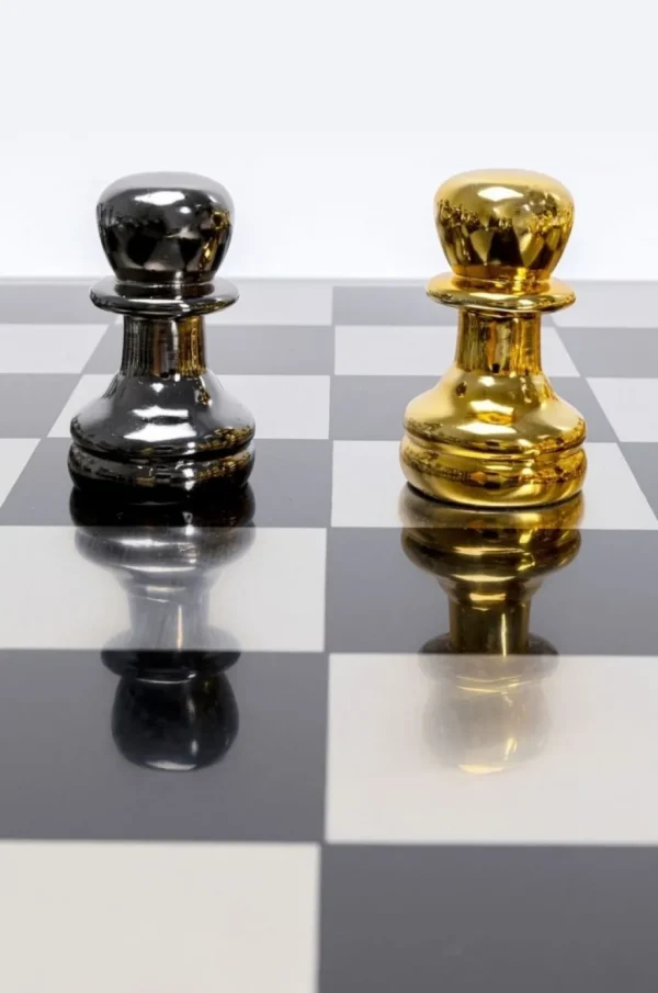 Jalalliset Koriste-Esineet>KARE Design Deco Chess Shakkipeli Koriste-esine 60x60cm