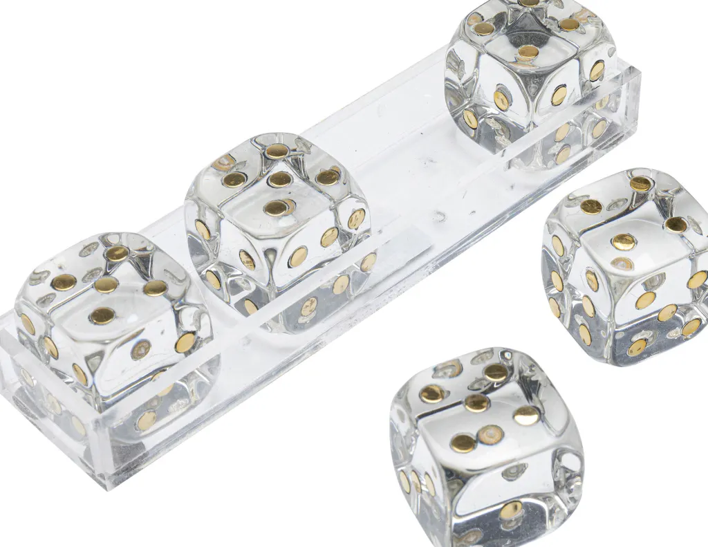 dice_transparent_koristeesine_xcm_2.webp Koriste-Esineet>KARE Design Dice Transparent Koriste-esine 17x4cm