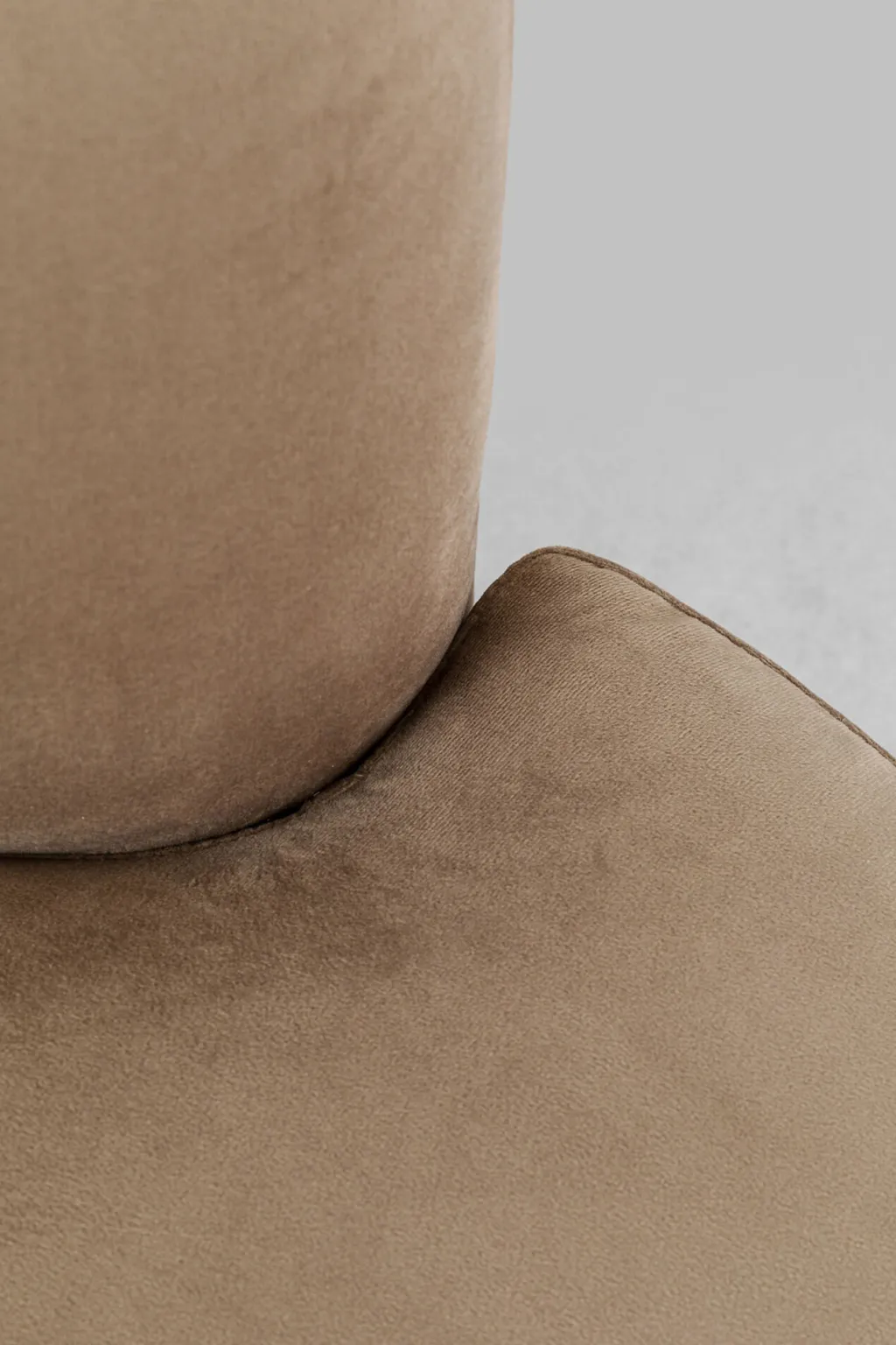 dschinn_sohva_istuttava_beige_cm_7.webp Sohvat>KARE Design Dschinn Sohva 3-istuttava, Beige 233cm