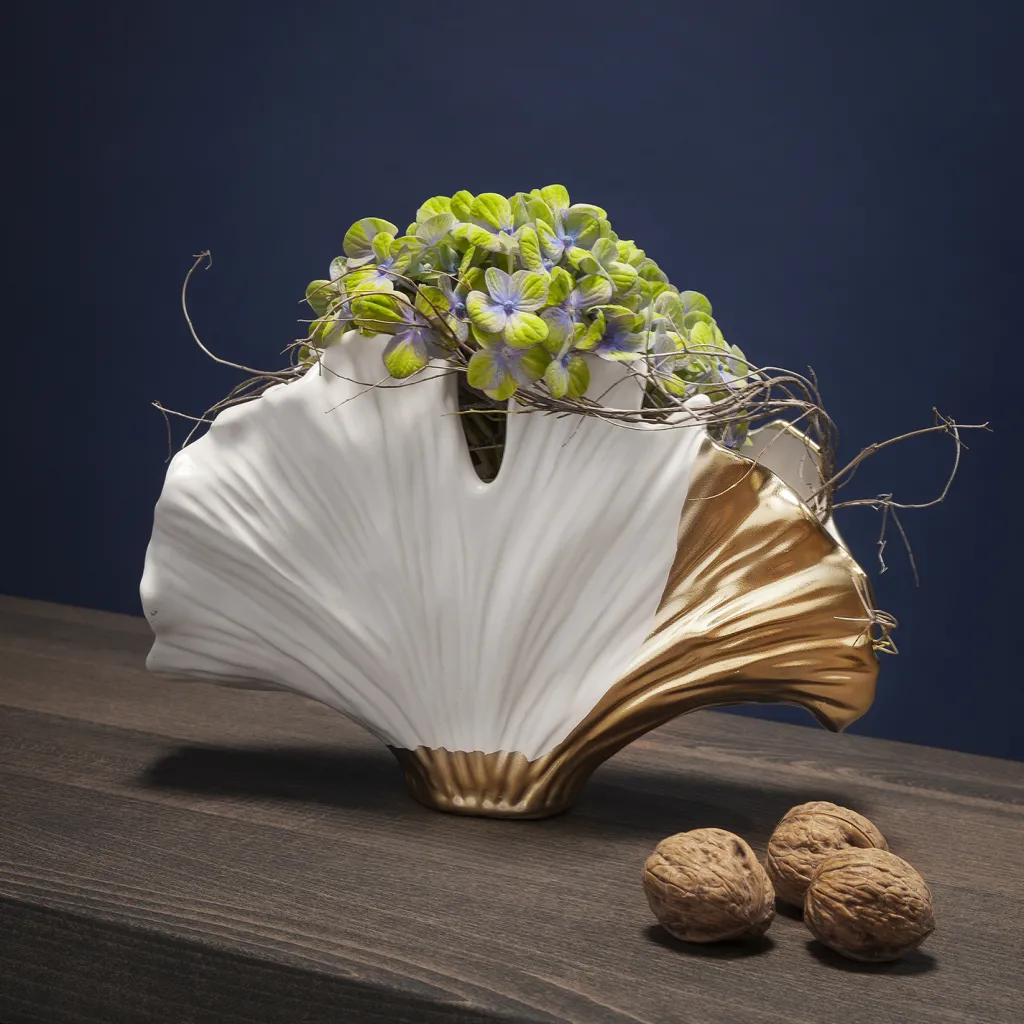 ginkgo_elegance_maljakko_cm_0-1.webp Maljakot>KARE Design Ginkgo Elegance Maljakko 18cm