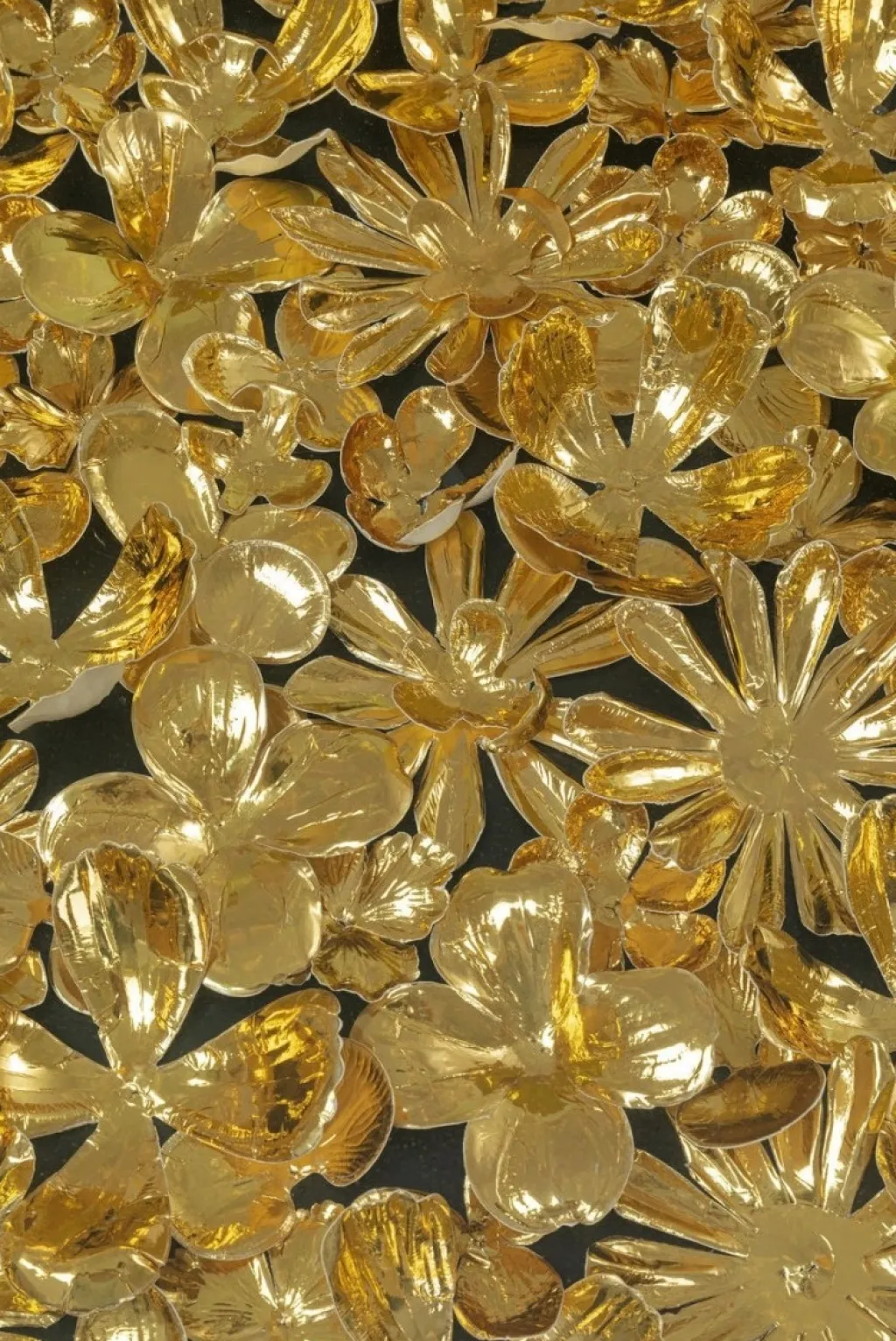 gold_flowers_sohvapyt_xcm_10.webp Sohvapöydät>KARE Design Gold Flowers Sohvapöytä 120x60cm