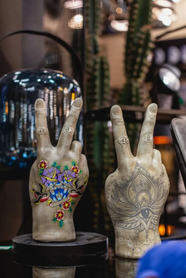 Koriste-Esineet>KARE Design Hand Victory Tattoo Eye Koriste-esine 36cm