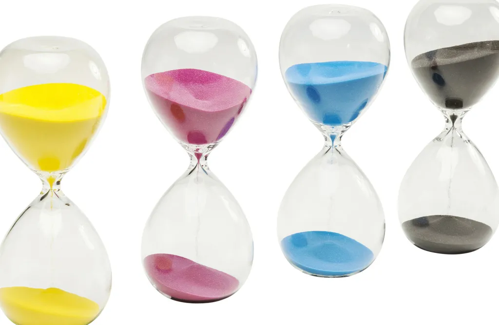hourglass_timer_tiimalasi_cm_useita_vrej_1.webp Koriste-Esineet>KARE Design Hourglass Timer Tiimalasi 20cm, Useita Värejä