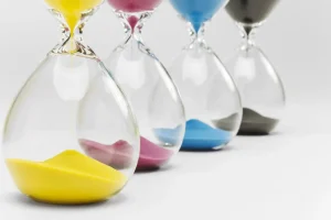 Koriste-Esineet>KARE Design Hourglass Timer Tiimalasi 20cm, Useita Värejä