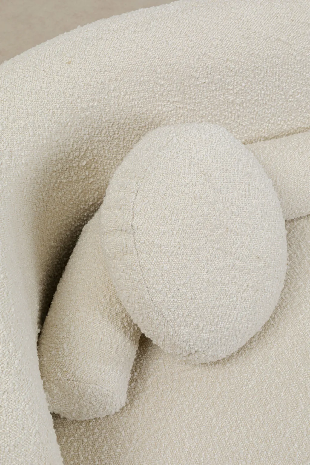 kelly_boucle_sohva_istuttava_cm_9.webp Sohvat | Olohuone>KARE Design Kelly Boucle Sohva, 3-istuttava, 225cm
