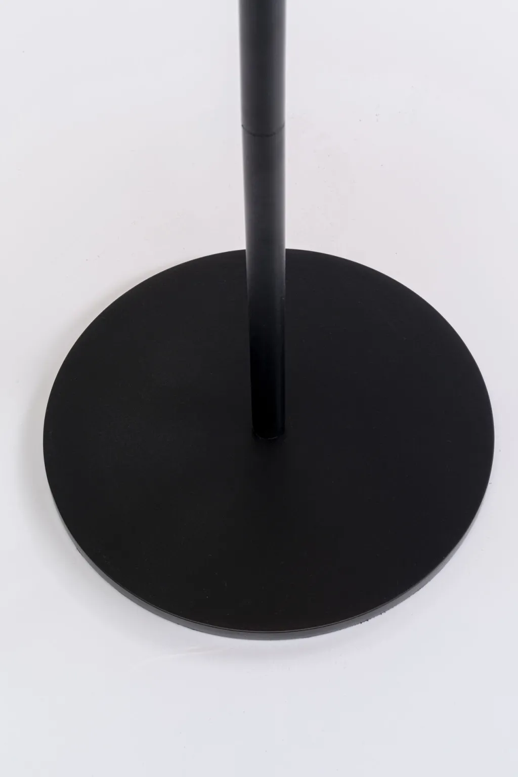 lava_sivupyt_valettu_lasi_oranssi_cm_4.webp Sohvapöydät>KARE Design Lava Sivupöytä, Valettu Lasi, Oranssi Ø30cm