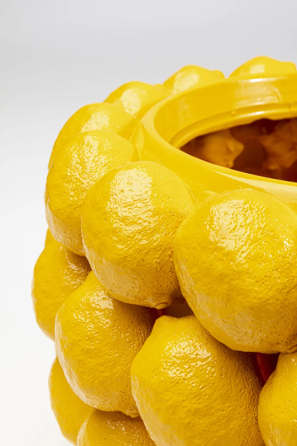 lemon_juice_deko_suojaruukku_cm_3.webp Ruukut>KARE Design Lemon Juice Deko Suojaruukku 22cm