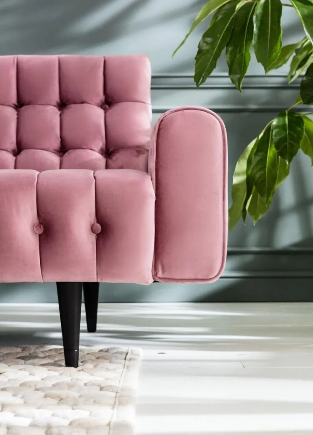 milchbar_sohva_istuttava_samettia_mauve_10.webp Sohvat>KARE Design Milchbar Sohva 3-istuttava, Samettia, Mauve