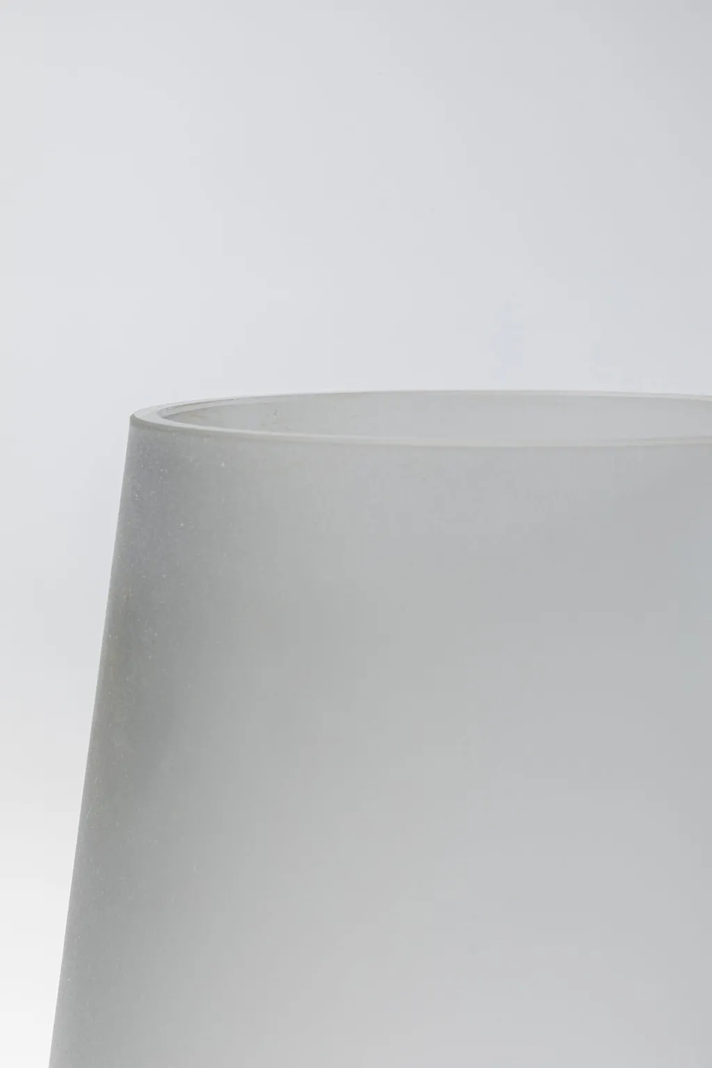 noble_ring_maljakko_matta_harmaa_cm_0.webp Olohuone>KARE Design Noble Ring Maljakko, Matta Harmaa 26cm