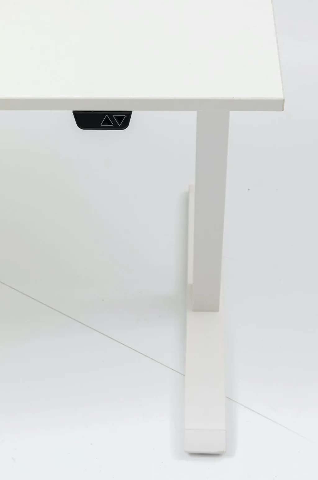 office_smart_white_white_toimistopyt_typyt_xcm_1.webp Työpöydät>KARE Design Office Smart White White Toimistopöytä, Työpöytä 120x60cm