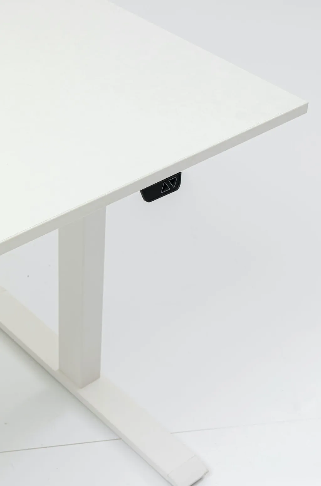 office_smart_white_white_toimistopyt_typyt_xcm_4.webp Työpöydät>KARE Design Office Smart White White Toimistopöytä, Työpöytä 120x60cm