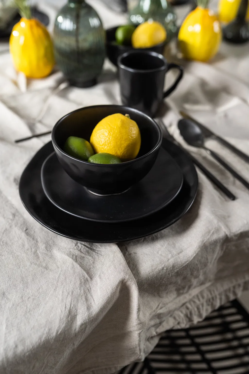 organic_black_kulho_cm_6.webp Mukit>KARE Design Organic Black Kulho Ø15cm