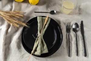 Lautaset>KARE Design Organic Black Lautanen Ø26cm