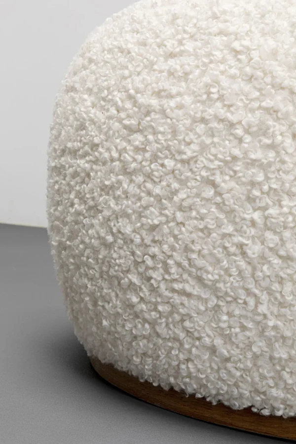 Penkit>KARE Design Pebble Boucle Rahi, Palli Kermanvärinen 81cm