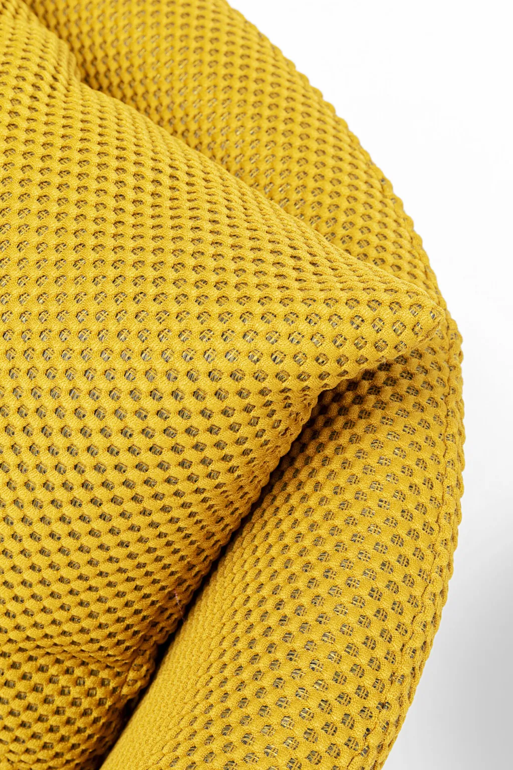 peppo_nojatuoli_keltainen_7.webp Nojatuolit>KARE Design Peppo Nojatuoli, Keltainen