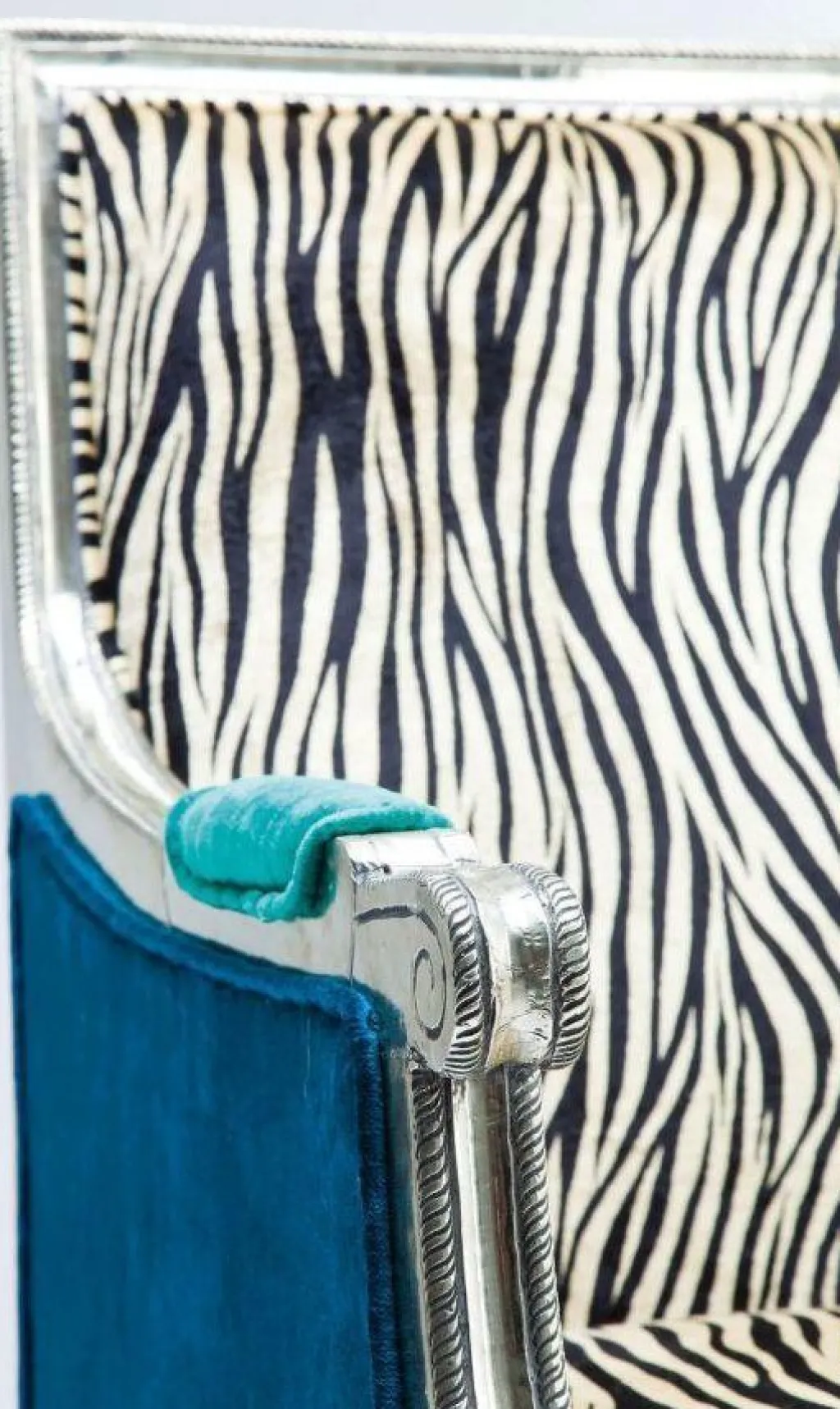 regency_zebra_nojatuoli_5.webp Nojatuolit>KARE Design Regency Zebra Nojatuoli
