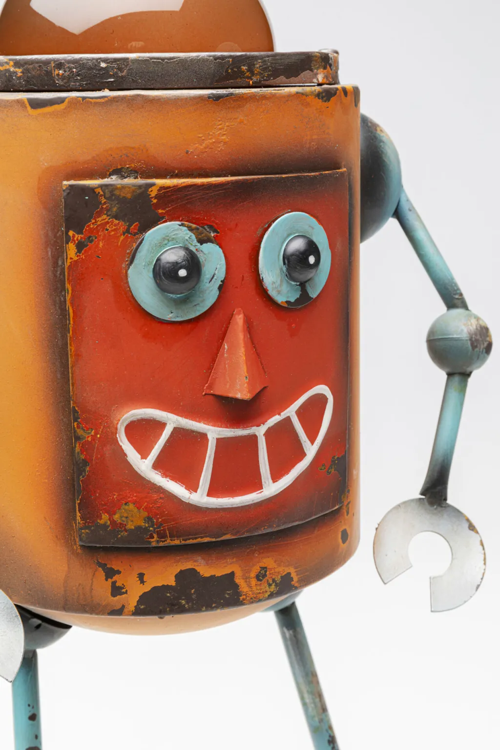 robot_sunny_koristeesine__cm_4.webp Jalalliset Koriste-Esineet>KARE Design Robot Sunny Koriste-esine 52cm