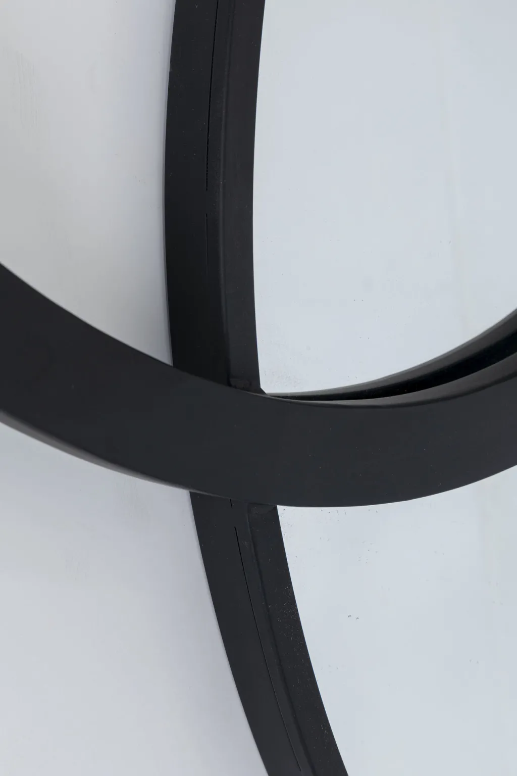 triple_circle_seinpeili_musta_xcm_1.webp Peilit>KARE Design Triple Circle Seinäpeili, Musta 124x119cm