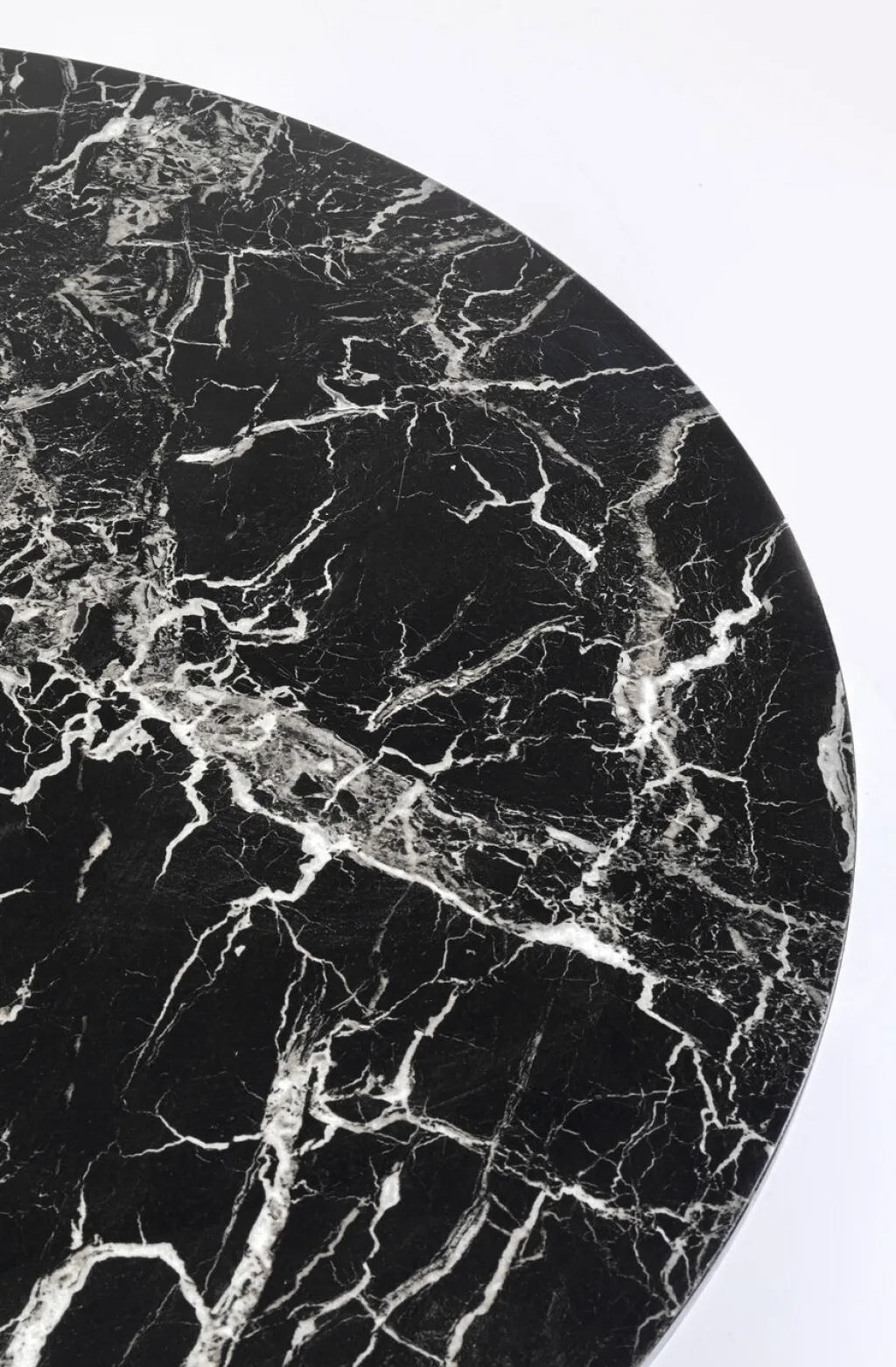 veneto_marble_pyt_marmori_musta_cm_4.webp Pöydät>KARE Design Veneto Marble Pöytä, Marmori, Musta Ø110cm