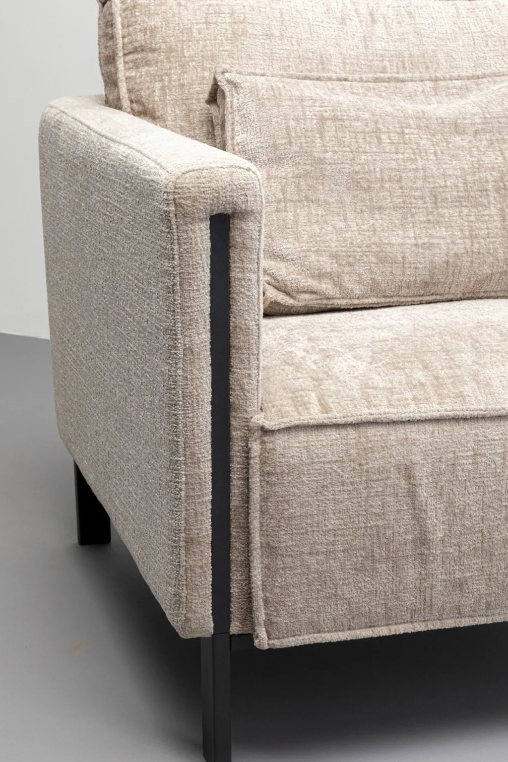 victor_nojatuoli_beige_6.webp Nojatuolit>KARE Design Victor Nojatuoli Beige
