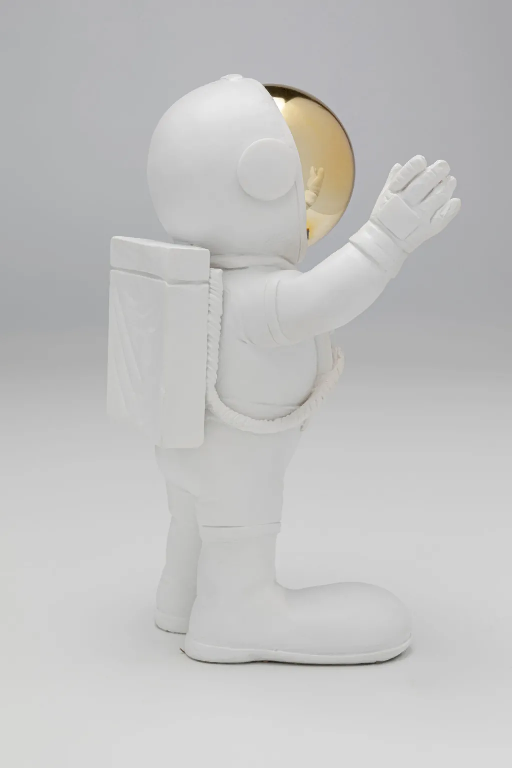 welcome_astronaut_valkoinen_koristeesine_cm_1.webp Koriste-Esineet>KARE Design Welcome Astronaut Valkoinen Koriste-esine 27cm