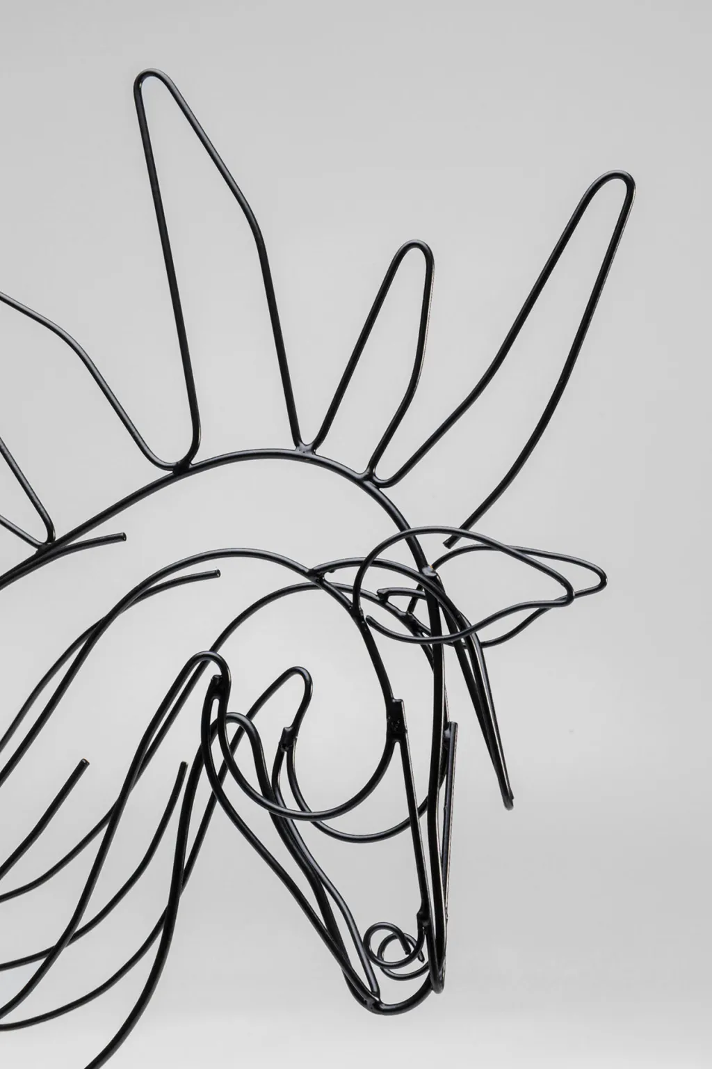 wire_horse_seinkoriste_cm_1.webp Koriste-Esineet>KARE Design Wire Horse Seinäkoriste 51cm