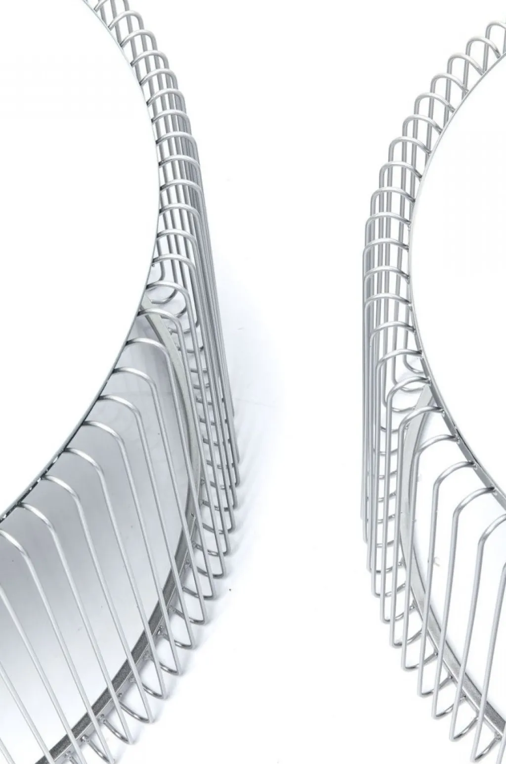 wire_sohvapyt_hopea_setti_5.webp Sohvapöydät>KARE Design Wire Sohvapöytä Hopea (2/Setti)