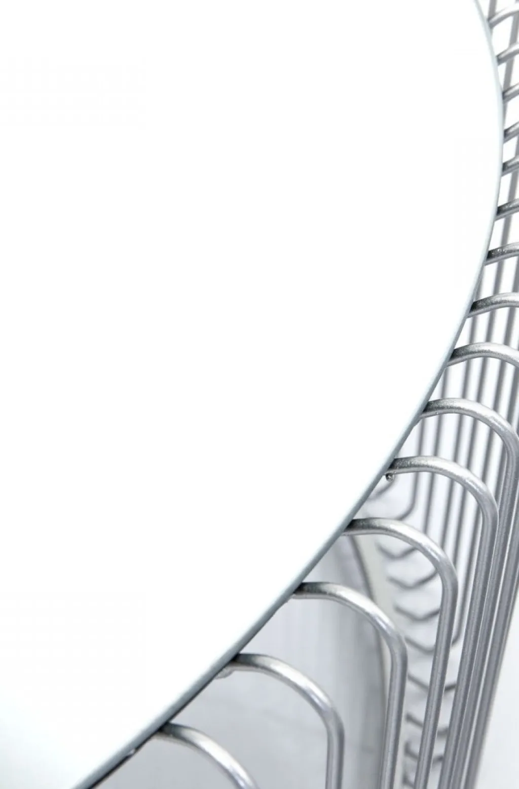 wire_sohvapyt_hopea_setti_6.webp Sohvapöydät>KARE Design Wire Sohvapöytä Hopea (2/Setti)